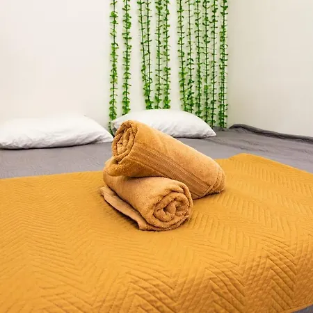 Budget Young Centre Garden Apartamento
